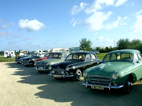 Belle brochette de Fr&eacute;gates.